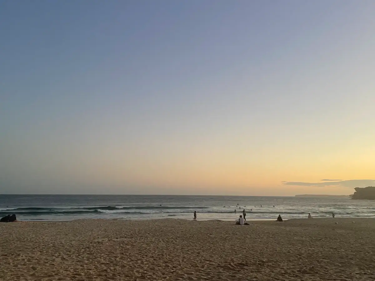 ホームステイ先近くのビーチ