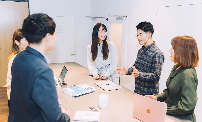 これから留学する仲間たちと気持ちを高め合えるグループ学習！