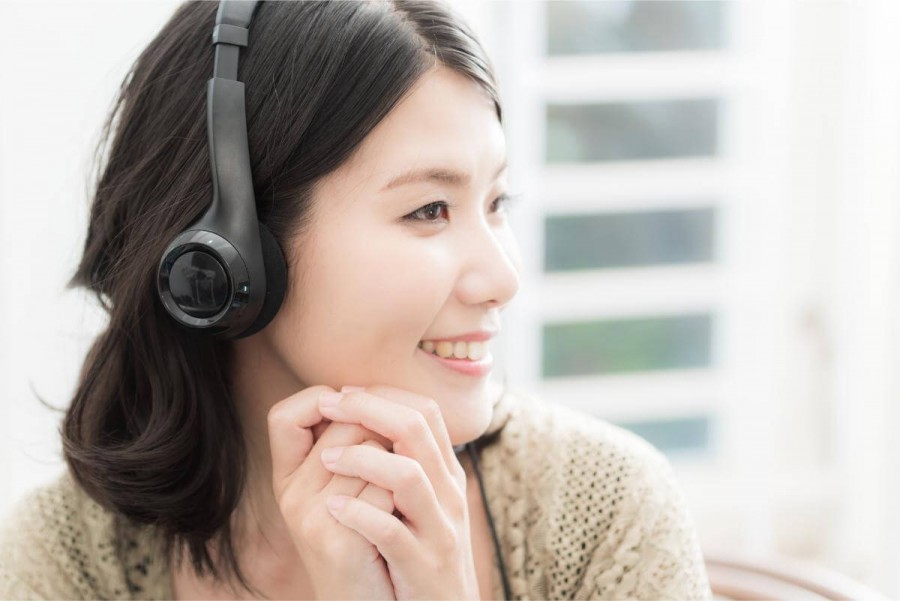 ヘッドフォン リスニング