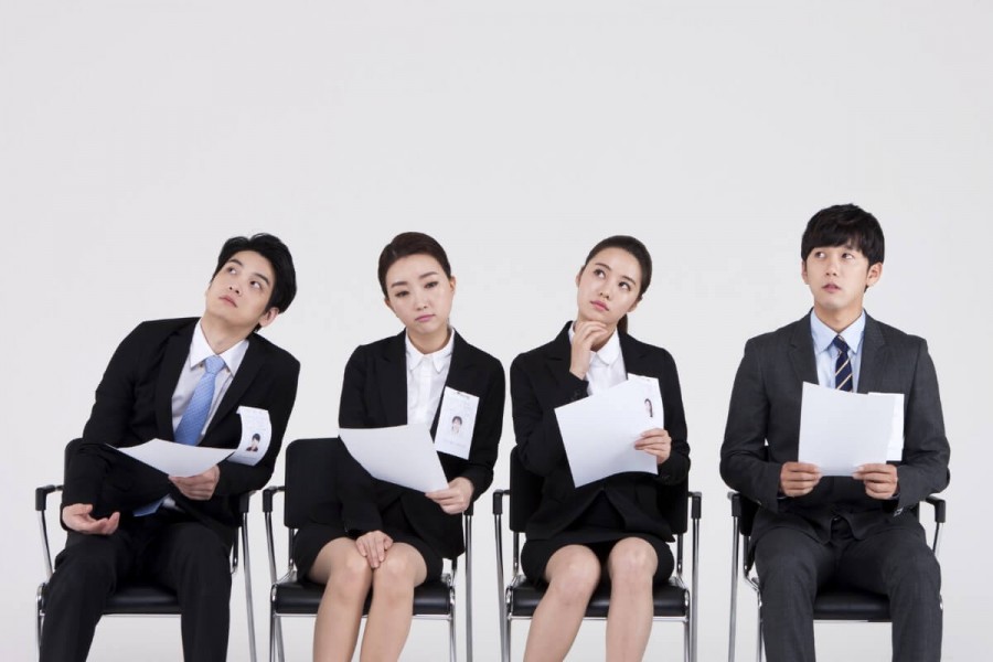 日本の新卒学生の就職率