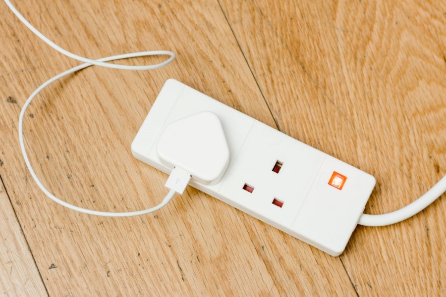 日本の家電ってイギリスで使える？イギリスのコンセントと電圧の違いを解説 | スクールウィズ - 英語力UPの留学エージェント -