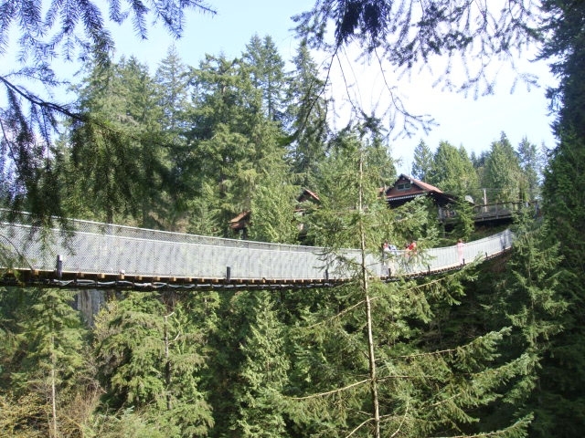 カナダのおすすめ観光地 キャピラノ渓谷吊り橋