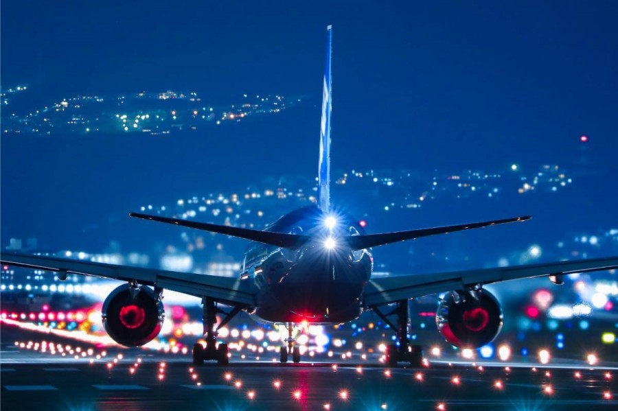 ケアンズ 両替 夜