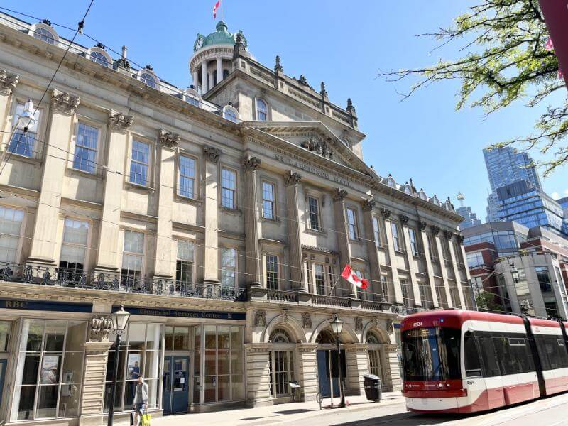 トロント 留学 メリット デメリット