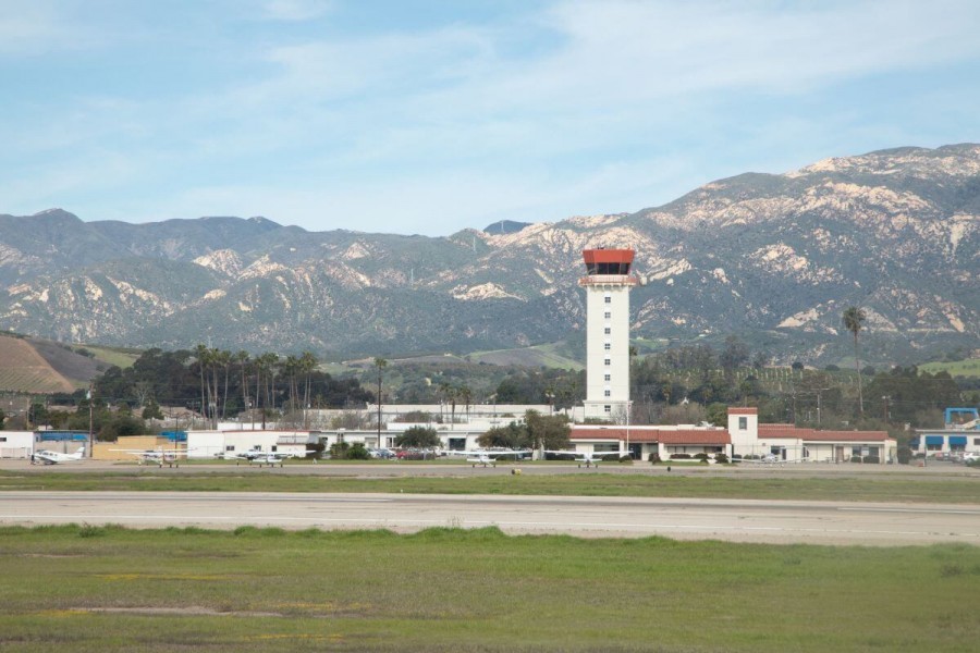 サンタバーバラ 空港