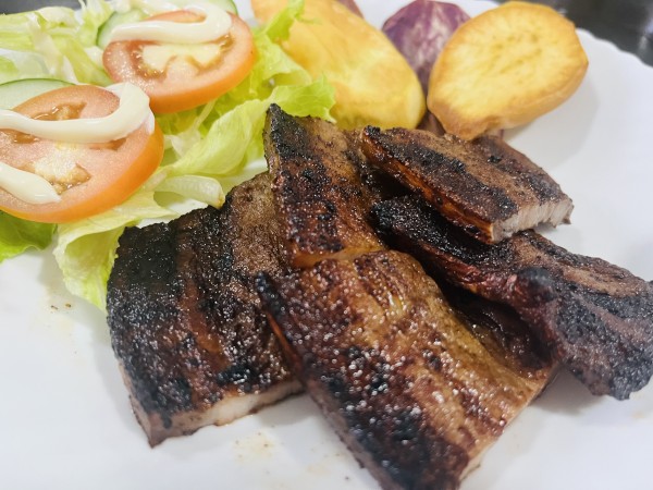 先生から生徒へ——学ぶ喜びを再発見した2週間 - メインの他、ご飯、小鉢、汁物