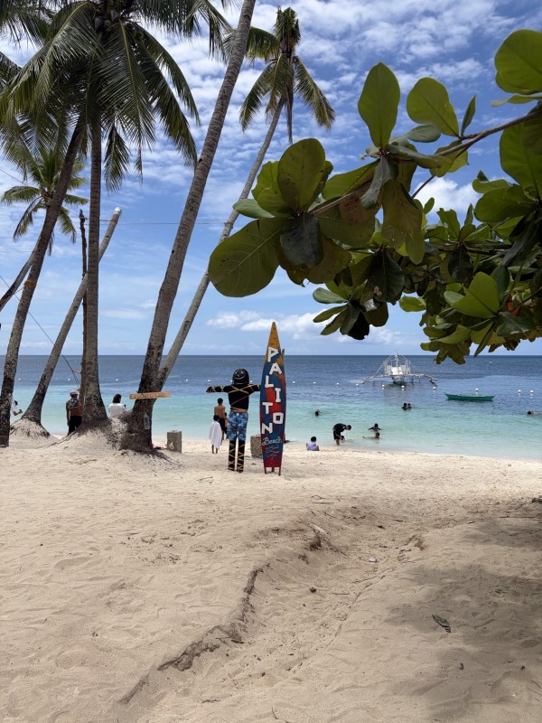 先生方やスタッフの方々の温かさに支えられた留学でした！ - シキホール島　パリトンビーチ