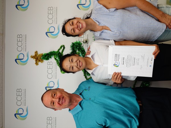 ありがとう、ケアンズ - 卒業式、担任の先生と