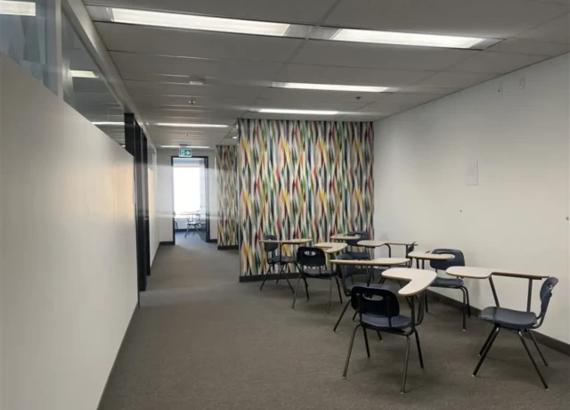 GV カルガリーの校舎内観