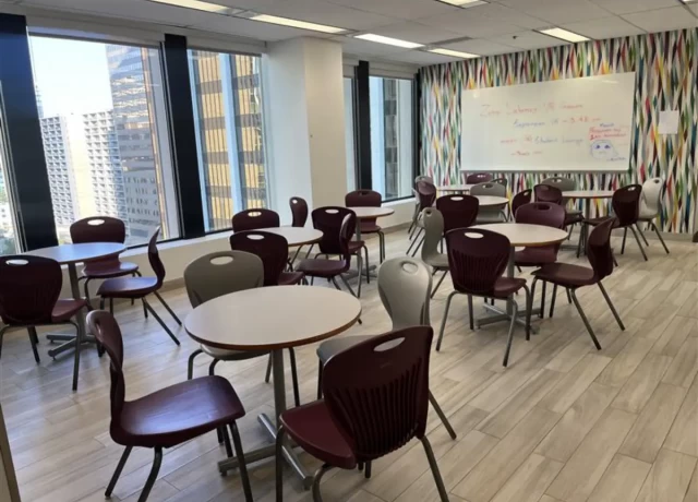 GV カルガリーの校舎内観