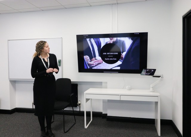 仕事探しを支援