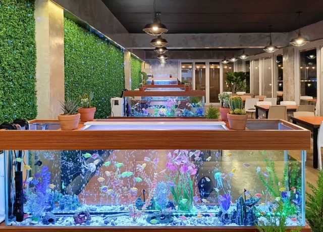 カフェ（AQUA GARDEN）