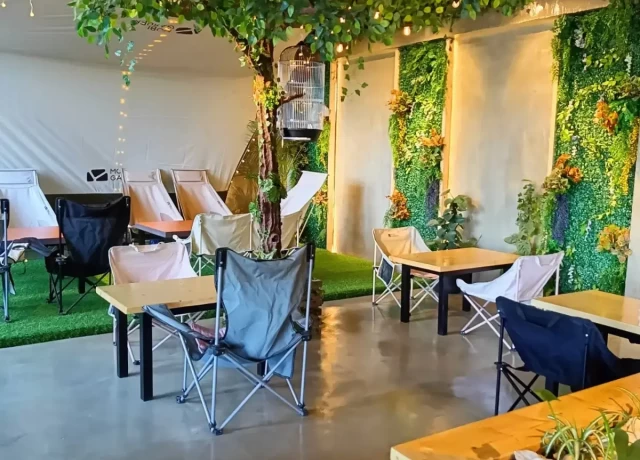 カフェ（AQUA GARDEN）