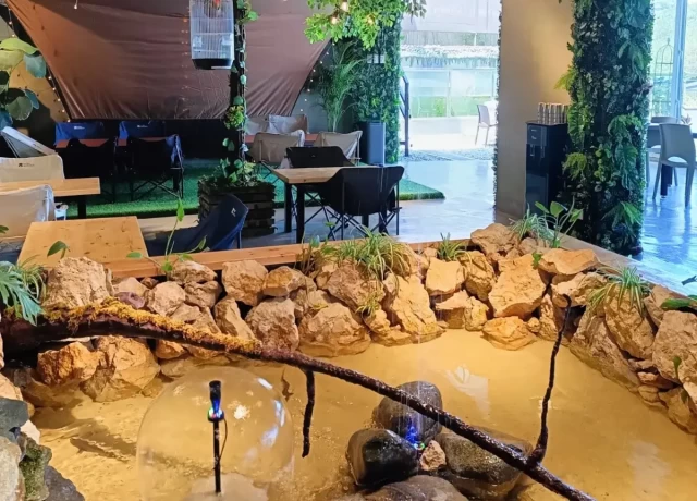 カフェ（AQUA GARDEN）