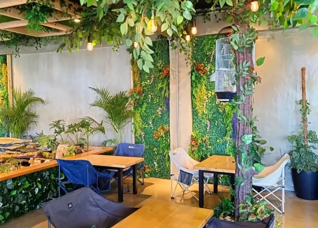 カフェ（AQUA GARDEN）