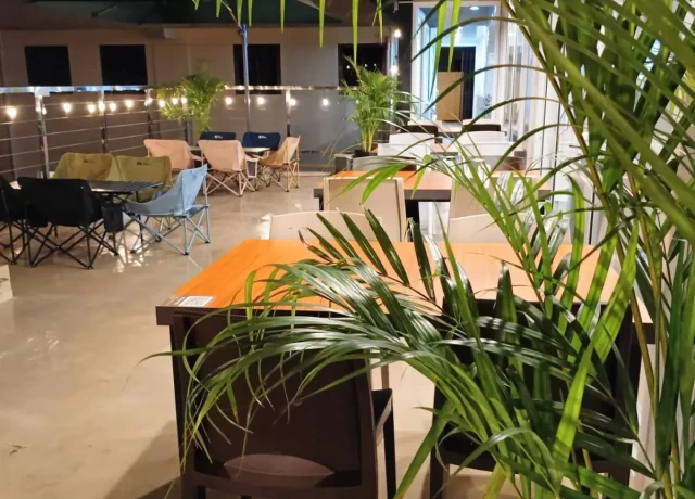 カフェ（AQUA GARDEN）