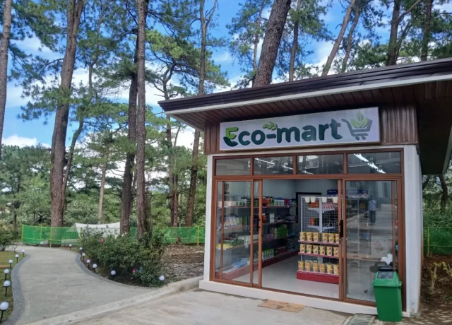 Eco Mart外観