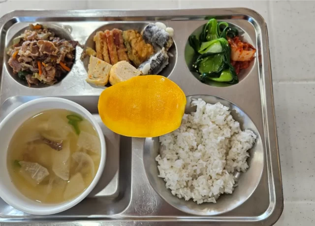 MONOL スパルタキャンパス 食事