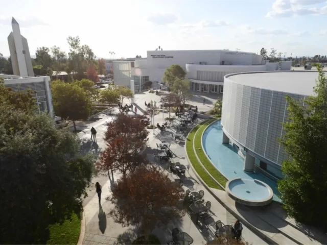 FLS アズサ パシフィック大学