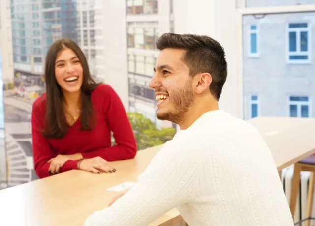 社会人のみ集まったクラスでキャリア志向の生徒同士共に学べる